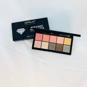 Eye palette suitable for all needs thanks to matt and pearly metallic colors that echo the nuances.